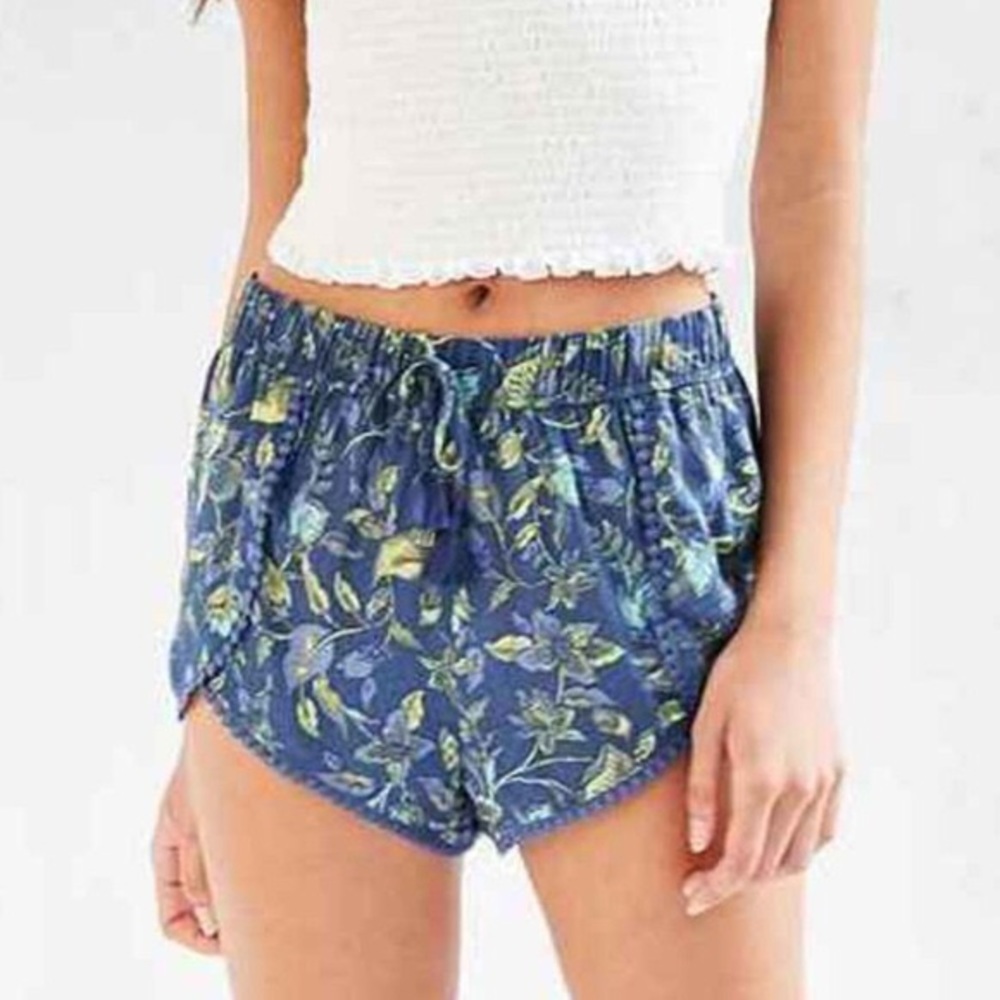 Urban Outfitters Ecote Blue Floral Dolphin Shorts